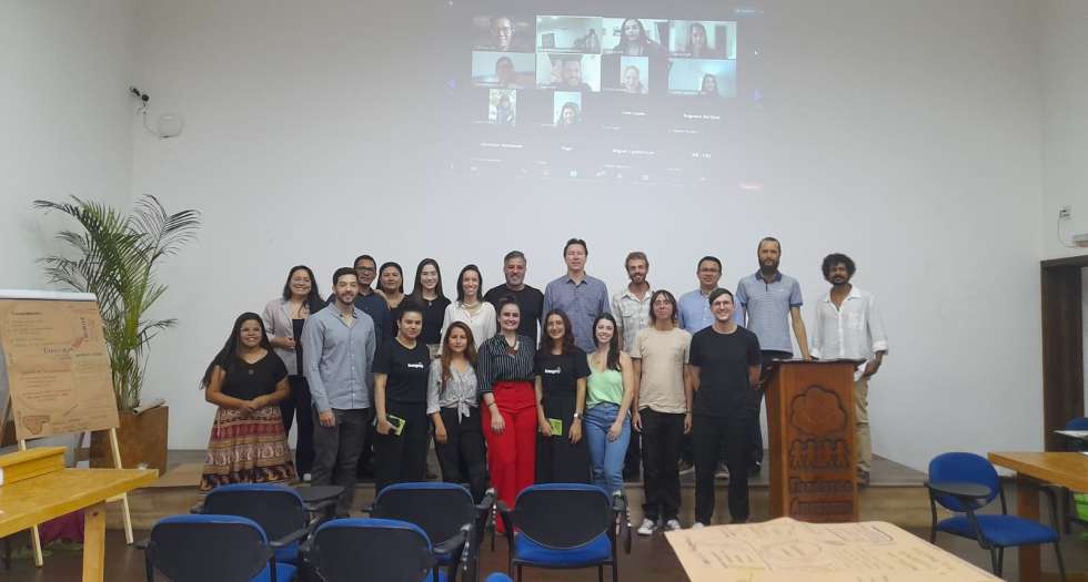 Hub de Bioeconomia Amazônica promove primeiro encontro híbrido da rede em Manaus