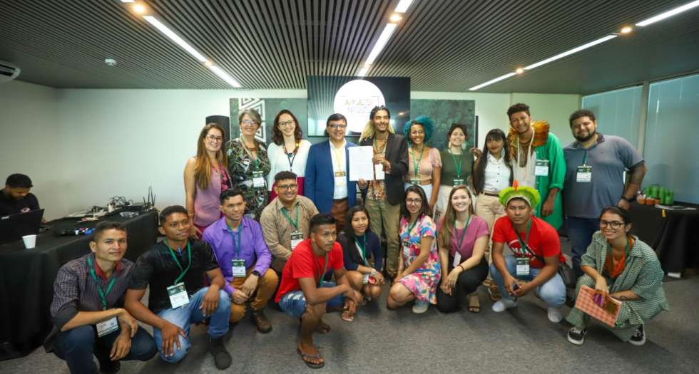 Lideranças jovens debatem importância de uma bioeconomia inclusiva nos Diálogos Amazônicos que antecedeu a Cúpula da Amazônia em Belém do Pará