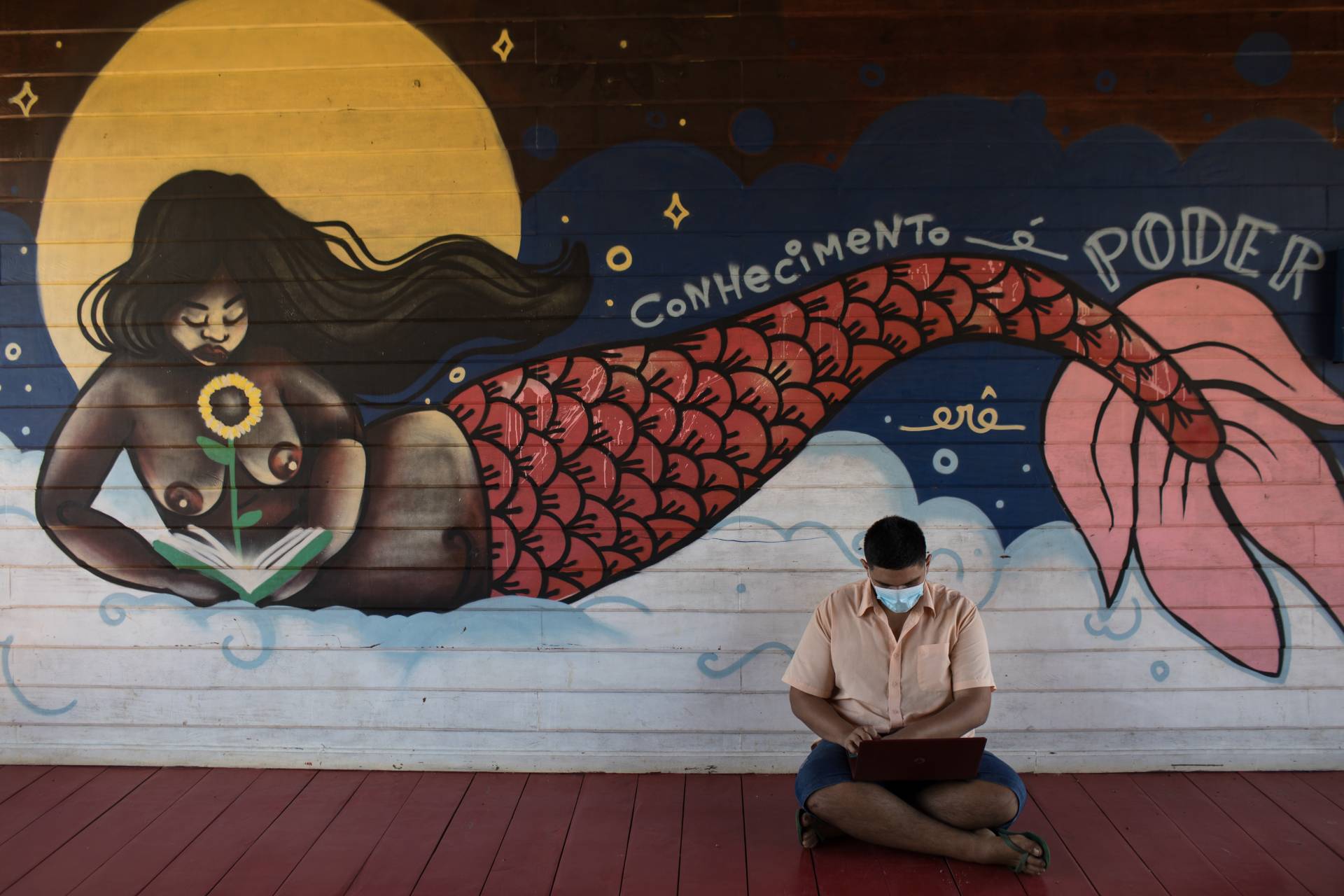 João Victor na comunidade Tumbira localizada no interior do Amazonas.