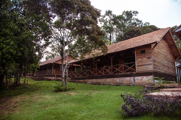 Núcleo Assy Manana, espaço criado pela Fundação Amazônia Sustentável (FAS) para realização de cursos na comunidade indígena Kambeba, localizada no interior do Amazonas.
