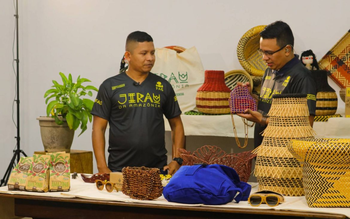 Exposição de artesanatos produzidos pelo projeto Jirau da Amazônia que tem o apoio da Fundação Amazônia Sustentável.