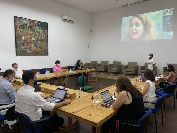 Reunião da equipe da Fundação Amazônia Sustentável (FAS).