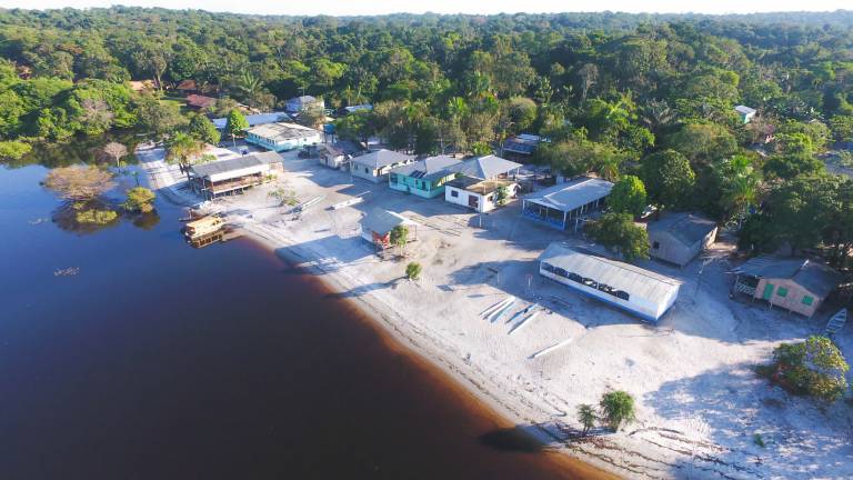 Imagem aérea da comunidade indígena Três Unidos, localizada no Amazonas.