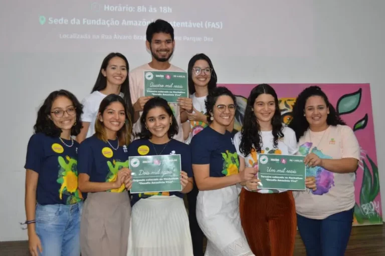 Jovens participando do Hackathon Amazônia Viva, realizado pela Fundação Amazônia Sustentável (FAS).