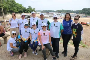 Embaixada da Suécia no Brasil e o Consulado da Suécia em Manaus, reunidos para uma ação de “plogging”, correalizada pela Fundação Amazônia Sustentável (FAS), em parceria com o movimento Remada Ambiental, nas proximidades da Marina do Davi e na foz do Igarapé do Gigante, no bairro Tarumã em Manaus.