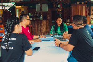 Pessoas reunidas através do Programa de Empreendedorismo e Negócios Sustentáveis da Amazônia, realizado pela Fundação Amazônia Sustentável.