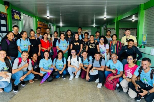 Alunos do curso de Pedagogia do Campo realizado pela Universidade do Estado do Amazonas (UEA) em parceria com a Fundação Amazônia Sustentável (FAS).